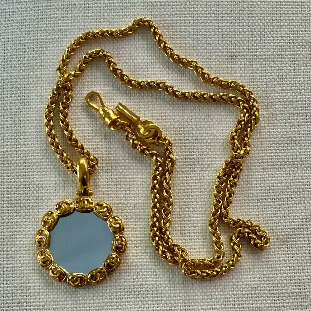 Authentic Rare Chanel Vintage Mirror Pendent Necklace 24kt Gold Plated